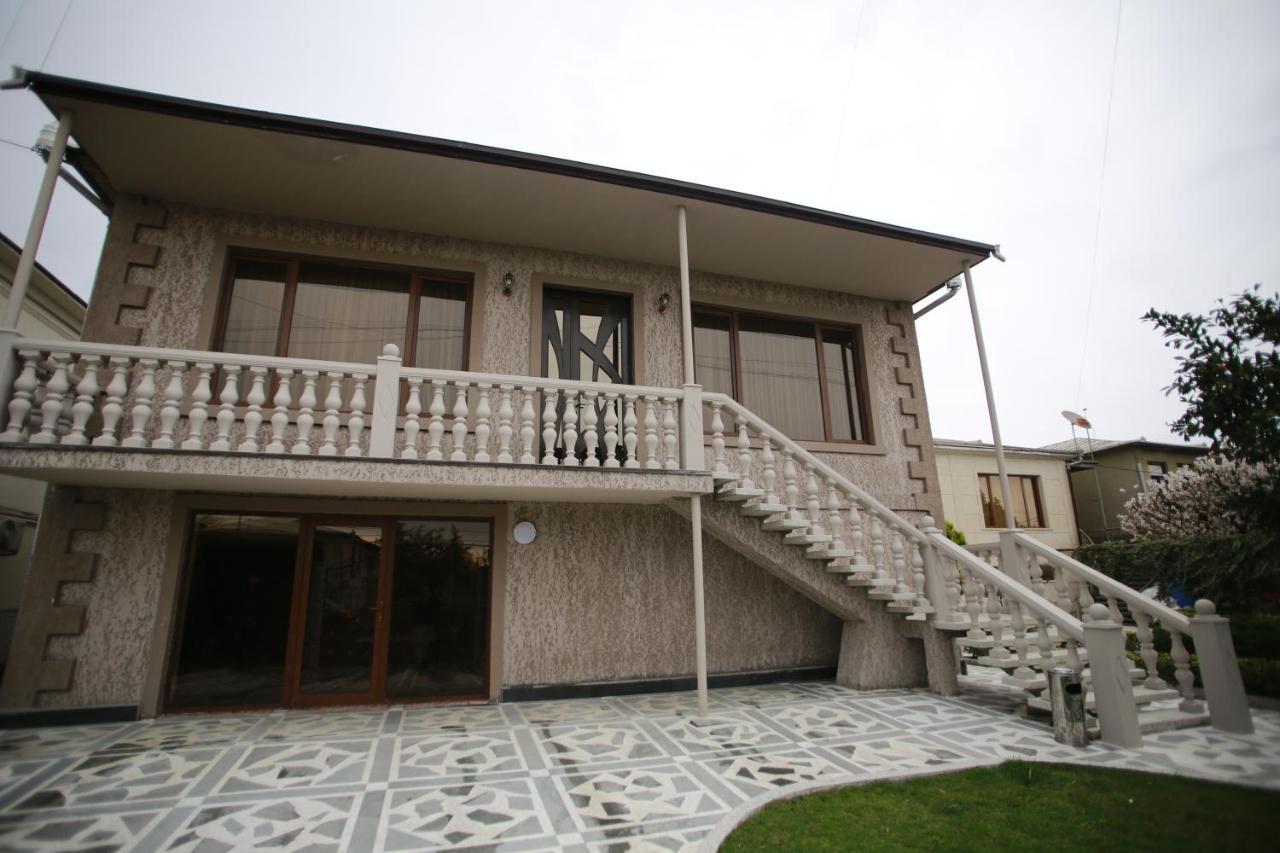 Guest House Nikola Zugdidi Exterior photo