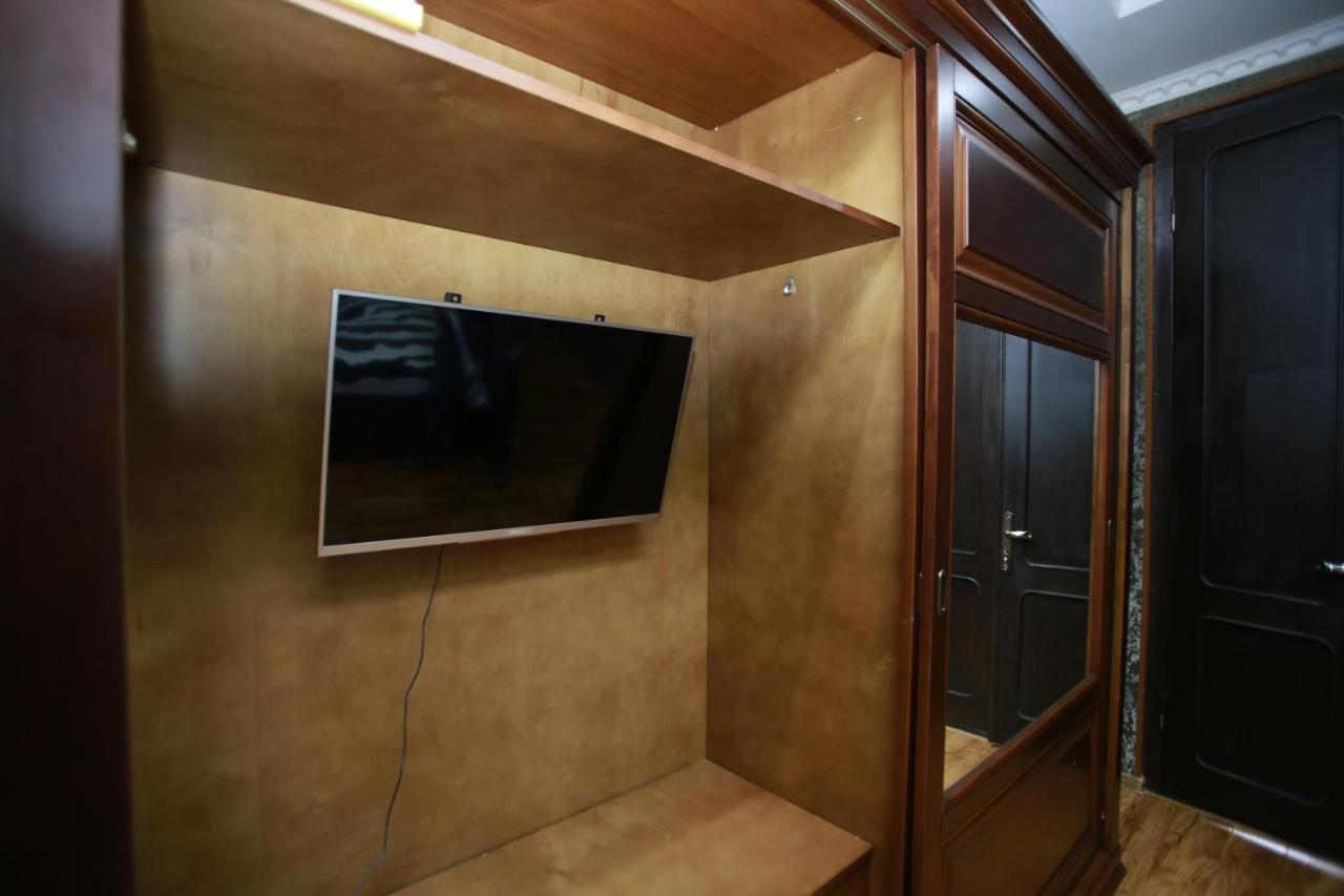 Guest House Nikola Zugdidi Exterior photo