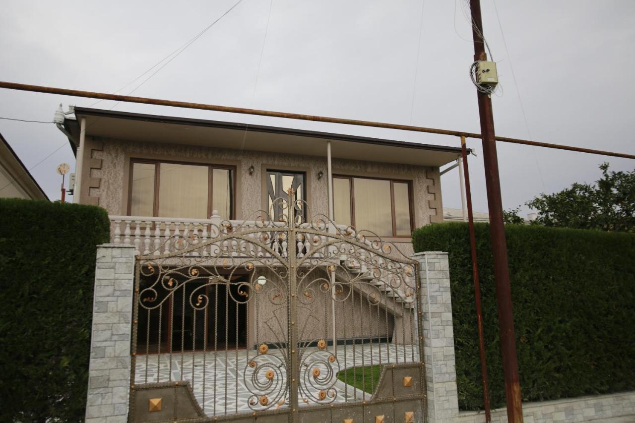 Guest House Nikola Zugdidi Exterior photo