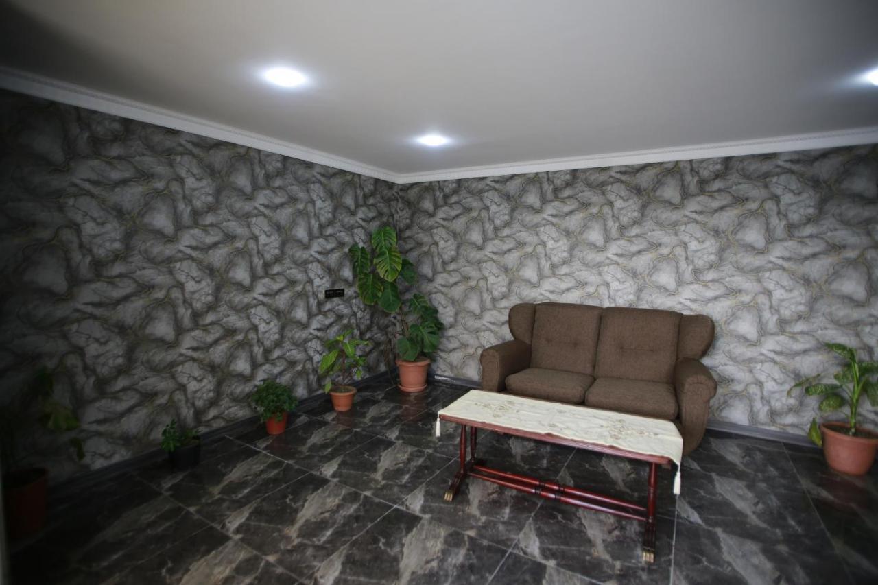 Guest House Nikola Zugdidi Exterior photo