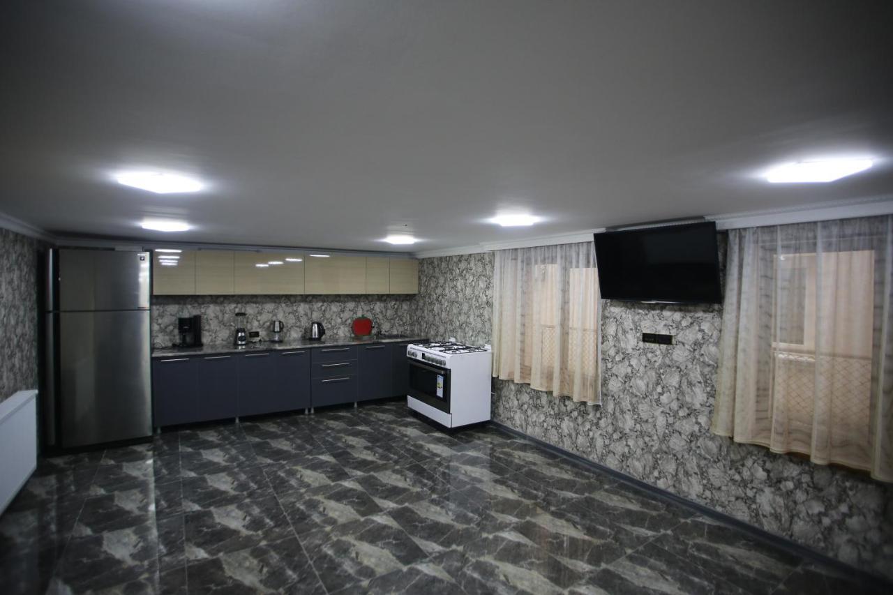 Guest House Nikola Zugdidi Exterior photo
