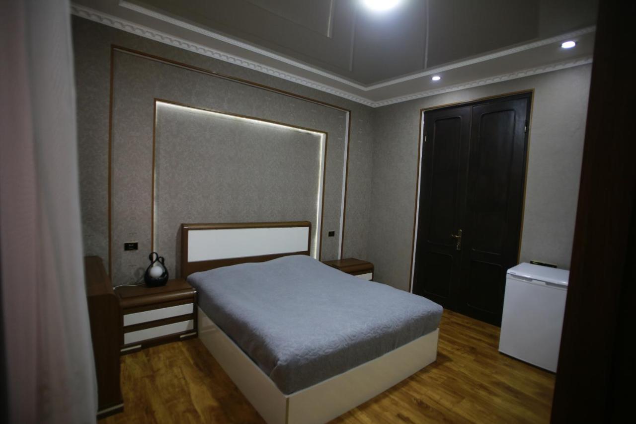 Guest House Nikola Zugdidi Exterior photo