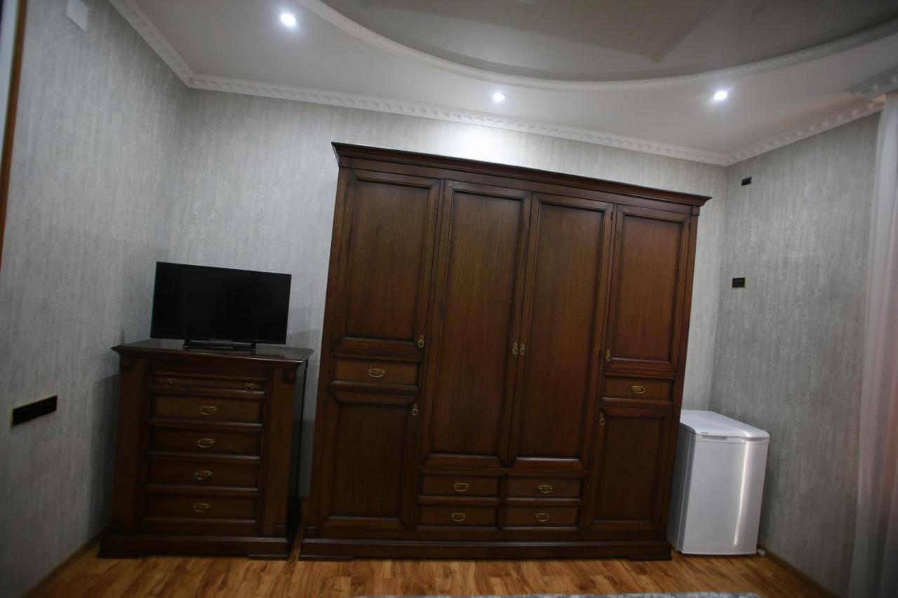 Guest House Nikola Zugdidi Exterior photo
