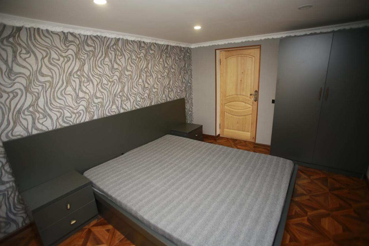 Guest House Nikola Zugdidi Exterior photo